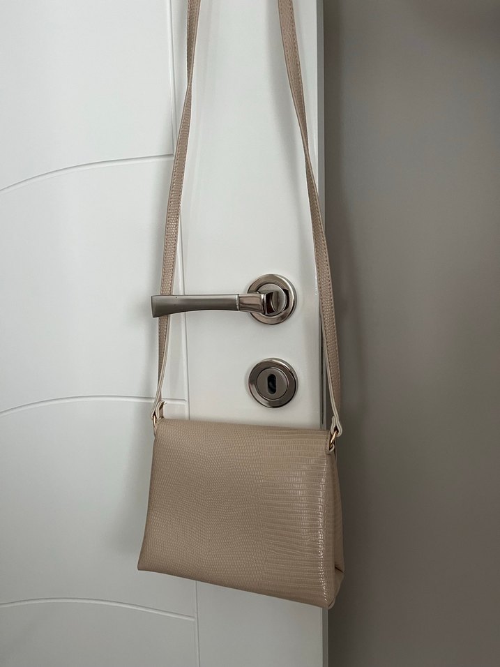 Koton Bej Deri Kemer Detaylı Kadın Çanta - Görsel 2