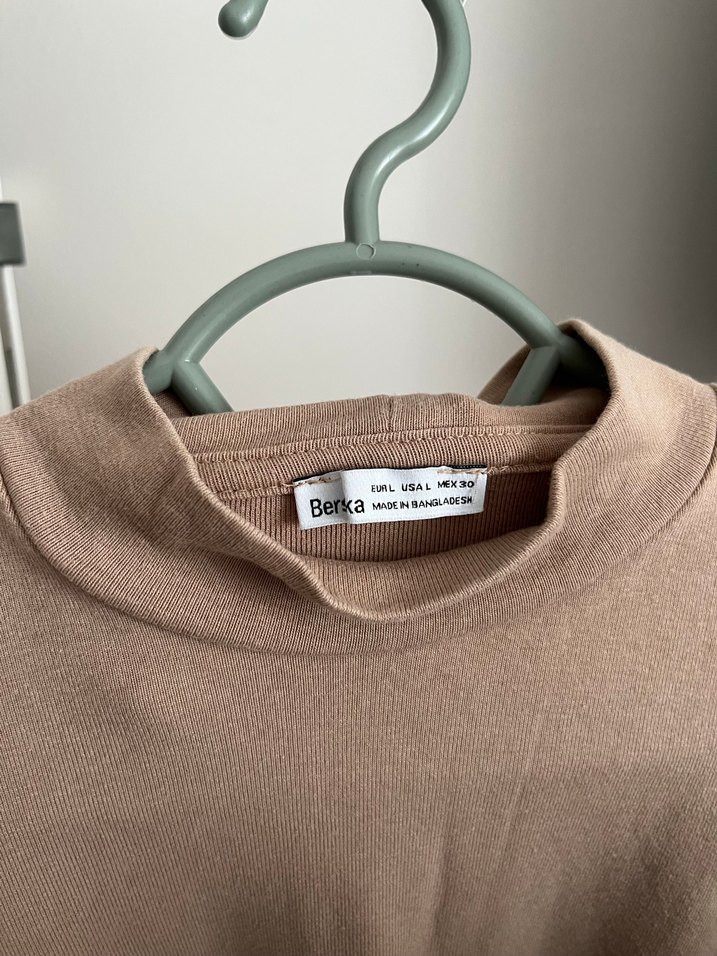 Bershka Bej Yüksek Yaka İnce Kesim Kadın Kazak - Görsel 3