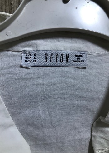 Düğmeli Beyaz Uzun Kollu Gömlek - Görsel 3