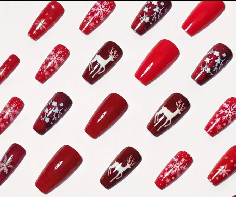 Kırmızı Parlak Noel Temalı Tırnak Süslemeleri - Görsel 3