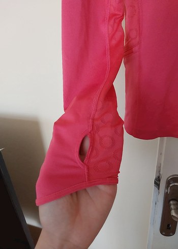 Pembe Dri-FIT Baskılı Spor üst - Görsel 3