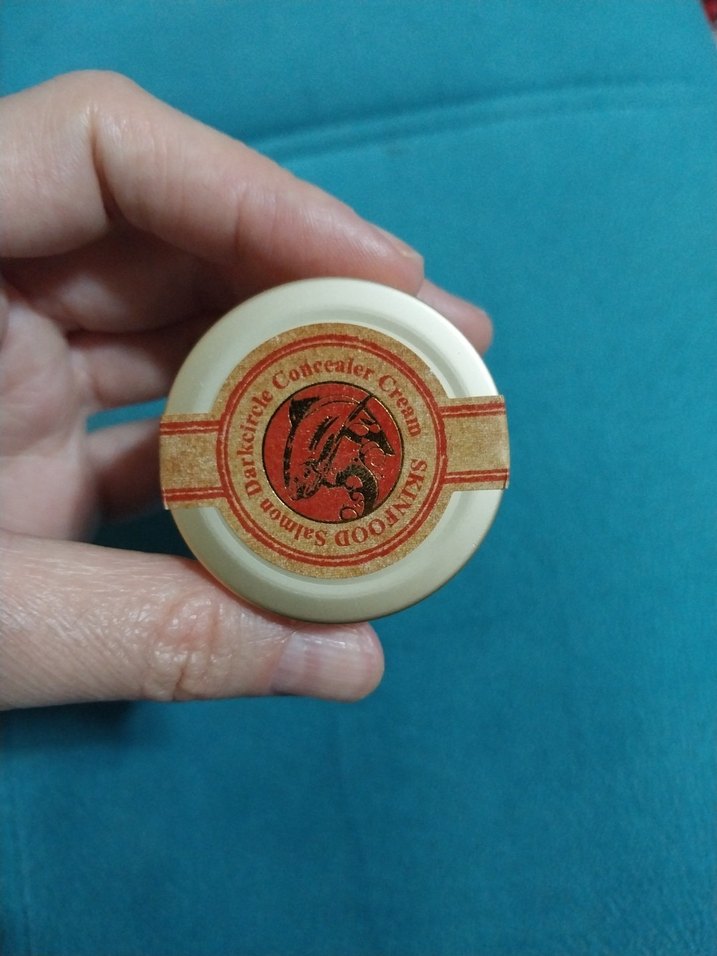 Skinfood Somon Koyu Halkalar Kapatıcı Krem - Görsel 2