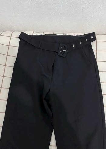 Kadın Siyah Kemerli Kumaş Pantolon - Görsel 2