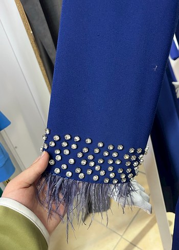 Nakışlı Koyu Mavi Uzun Kollu Uzun Elbise - Görsel 3