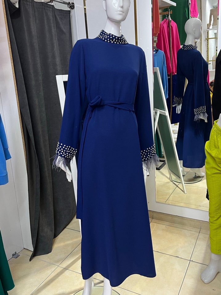 Nakış Detaylı Lacivert Uzun Elbise - Görsel 2