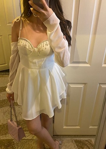 Mini Beyaz Elbise - Görsel 3