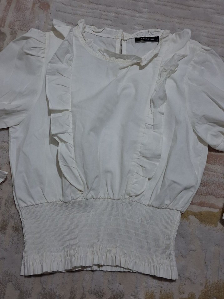 Beyaz Üst - Görsel 3