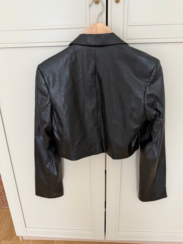 H&M sıfır gibi kadın deri ceket - Görsel 3