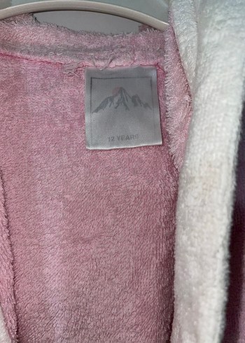 Nakışlı Pembe Kız Çocuk Bornozu 12 yaş - Görsel 3