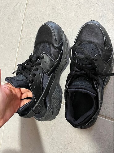 Nike huarache ayakkabi