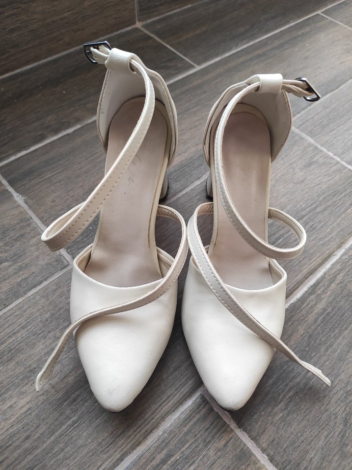 Bej Stiletto Topuklu Kadın Ayakkabı - Görsel 3