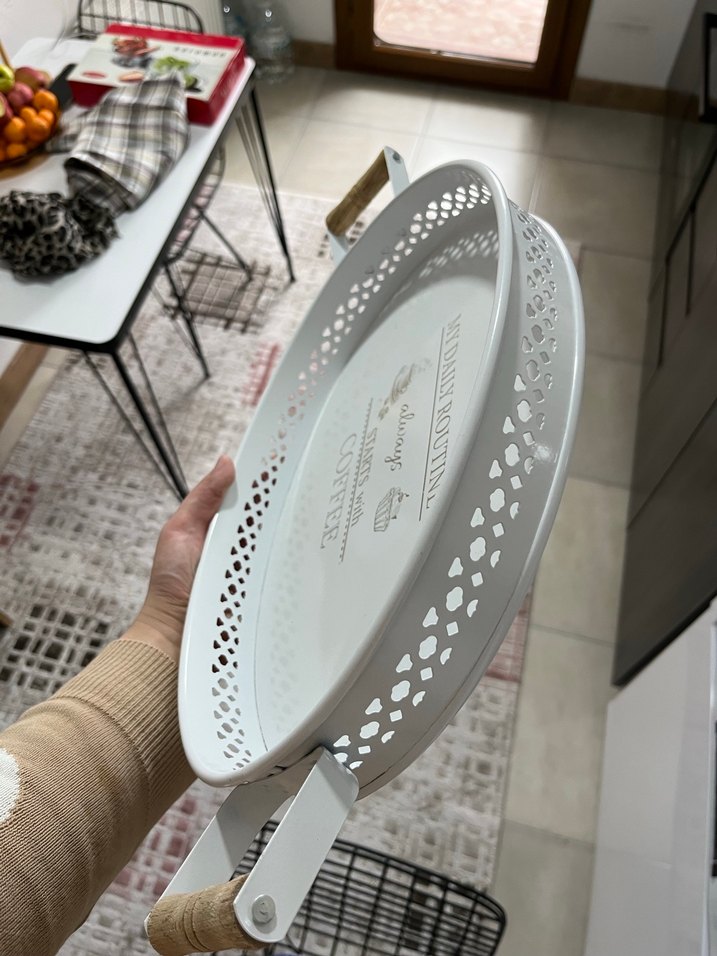 Beyaz ahşap kulplu tepsi - Görsel 2