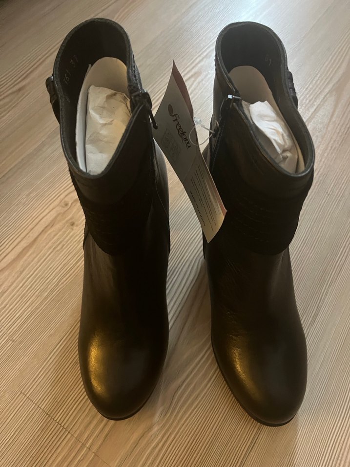 Hakiki deri Siyah Dolgu Topuklu Bot - Görsel 3