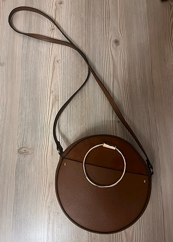 H&M suet deri detayli Çanta - Görsel 4