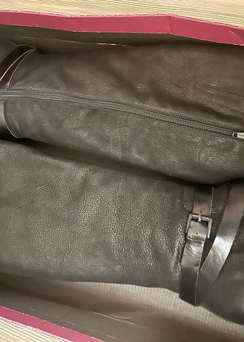 Siyah Süet Topuklu Bot - Görsel 3