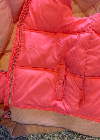 Kadın Kırmızı Kürklü Kolsuz Yelek - Görsel 3