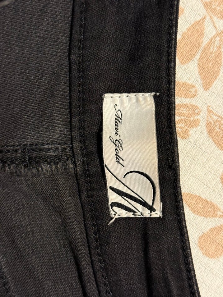 Siyah Kemerli Dar Kesim Kadın Jean - Görsel 5