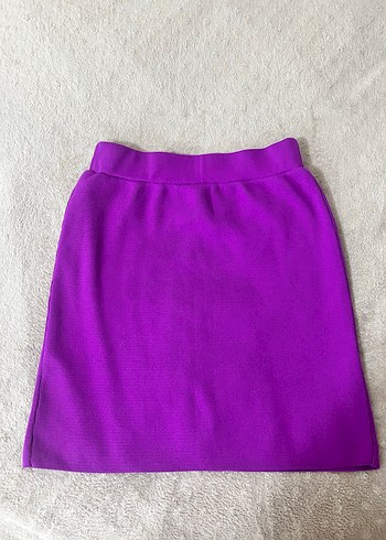 Fitted Yırtmaçlı Mor Triko Mini Etek Defacto marka M beden - Görsel 6