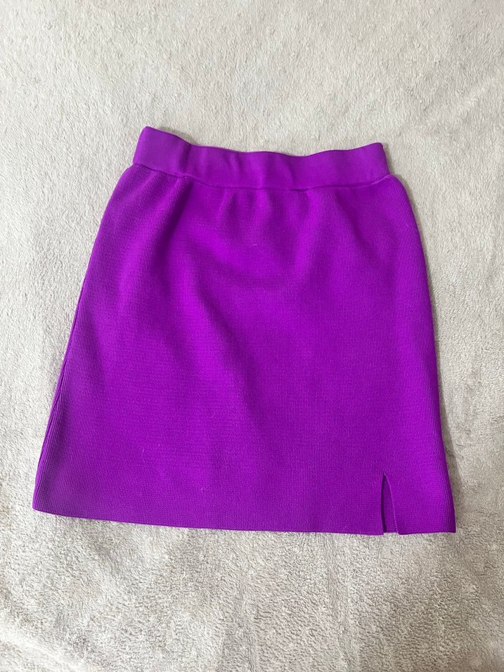 Fitted Yırtmaçlı Mor Triko Mini Etek Defacto marka M beden - Görsel 4