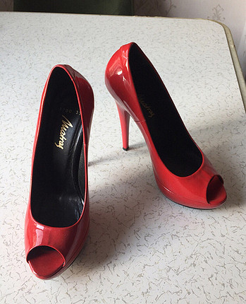 37 Beden Kırmızı topuklu ayakkabı 