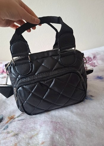 Siyah Deri Tokalı Kadın Çanta - Görsel 2