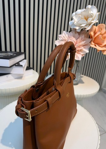 Bej Deri Kadın El Çantası - Modern Klasik - Görsel 2