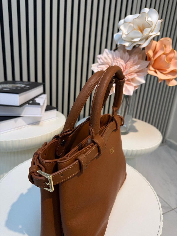 Bej Deri Kadın El Çantası - Modern Klasik - Görsel 2