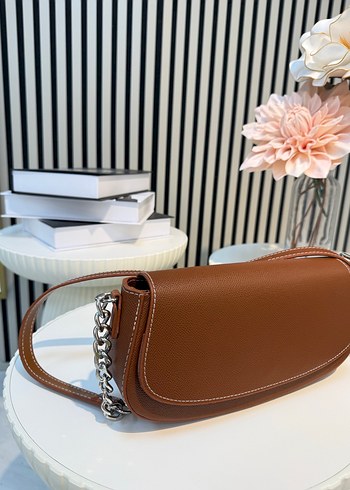 Deriden Kemer Detaylı Modern Kadın Çantası - Görsel 2