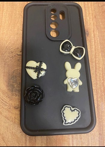 Düğmeli Siyah Gotik Telefon Kılıfı - Görsel 3