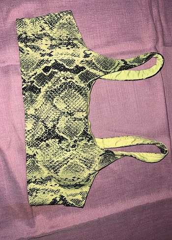 Alo Yeşil Yılan Desenli Spor Sütyeni - Görsel 2