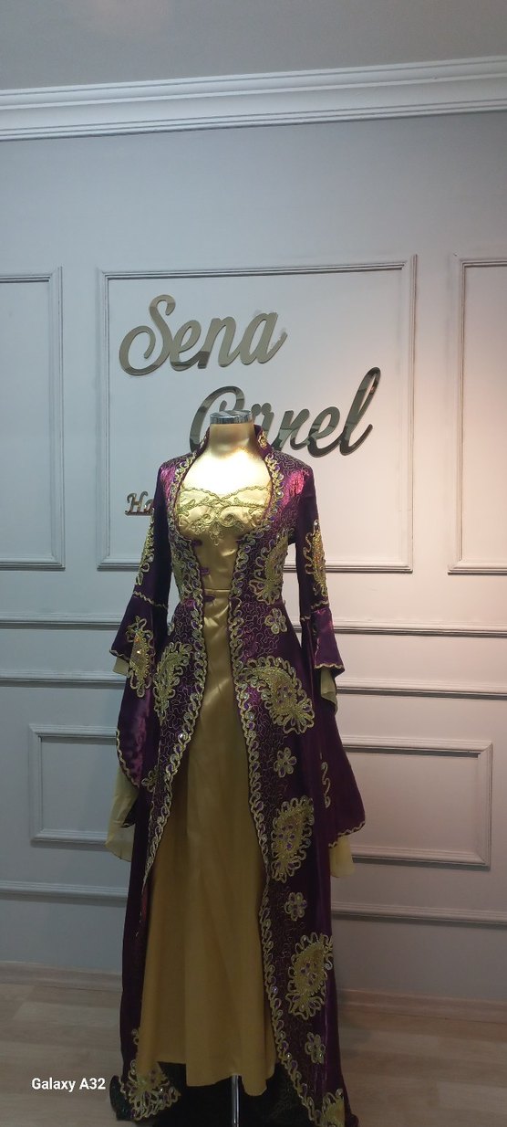 Bordo Uzun Kollu Nakışlı Straplez Bindallı - Görsel 3