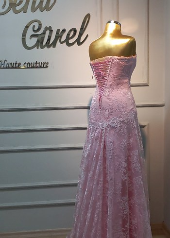 Dantel Detaylı Uzun Pembe Straplez Kadın Abiye - Görsel 2