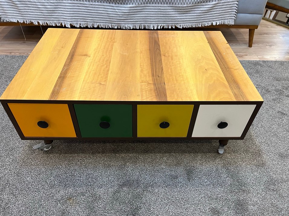 Renkli Ahşap Orta Sehpa - Görsel 3