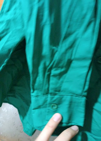 Yeşil Düğmeli Uzun Kollu Keten Gömlek - Görsel 2