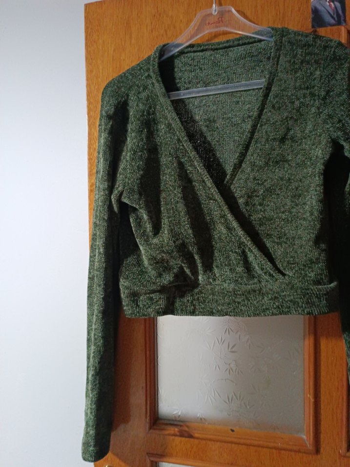 Kadın V Yakalı Triko Kazak - Görsel 2