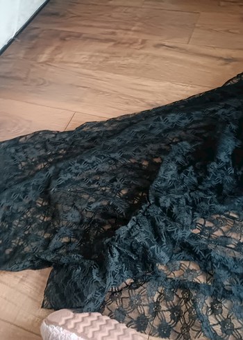 siyah dantel yırtmaçlı uzun gecelik - Görsel 2