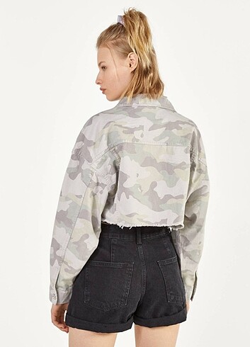 Bershka Kamuflaj ceket