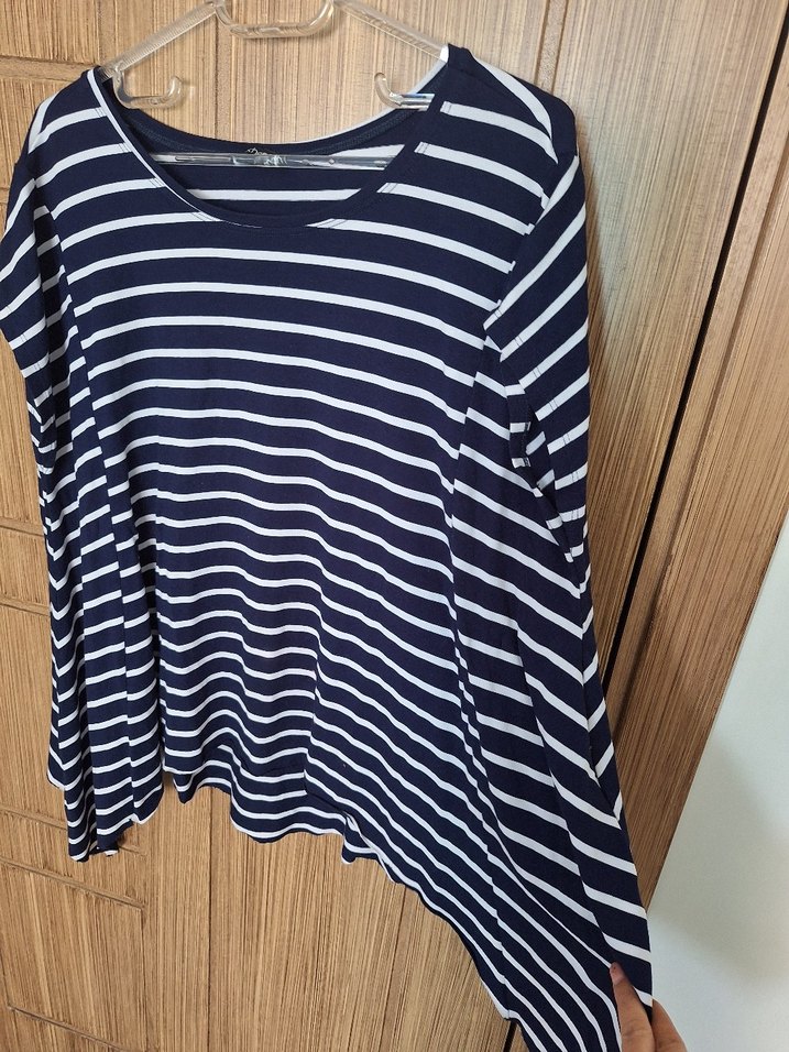 Çizgili Lacivert  kısa  Kollu Bluz - Görsel 3