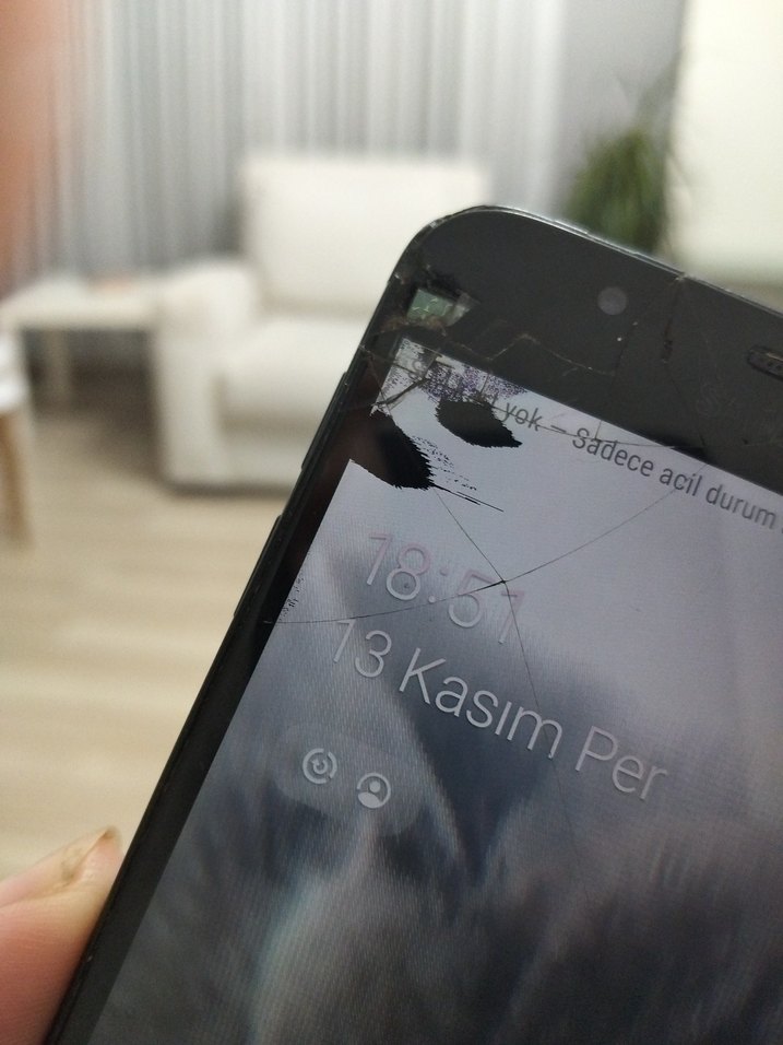 Siyah Samsung Android Telefon - Görsel 3