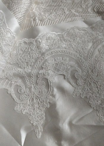 Nakışlı Beyaz yatak örtüsü - Görsel 5