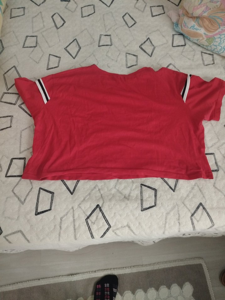 kadın Kırmızı Baskılı crop - Görsel 2