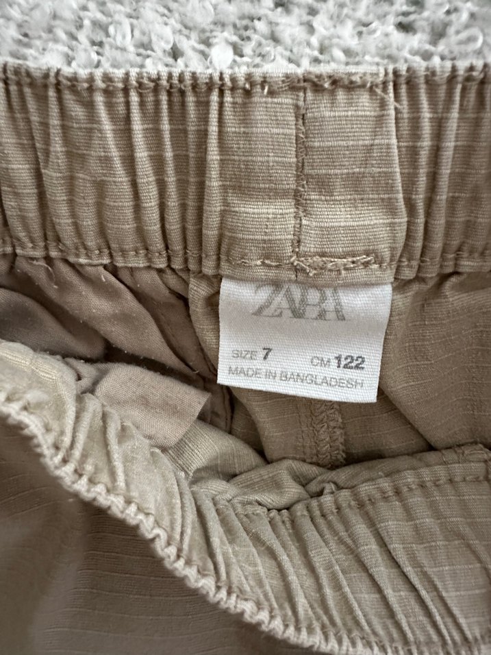 Erkek Çocuk Bej Kemerli Rahat Kesim Şort - Görsel 3