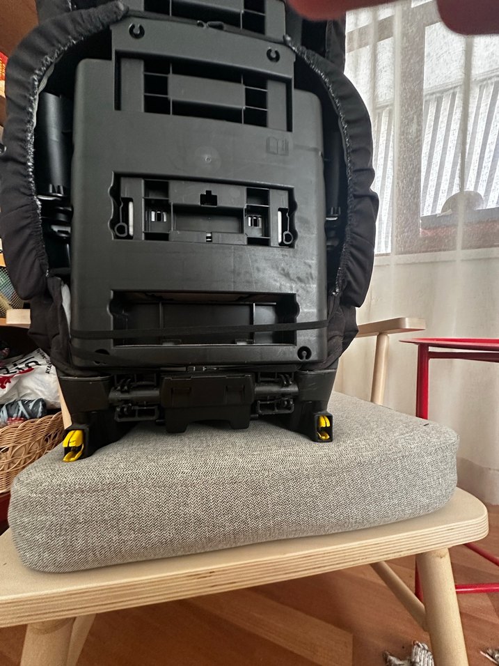 Maxi-Cosi Siyah Çocuk Araba Koltuğu - Görsel 3