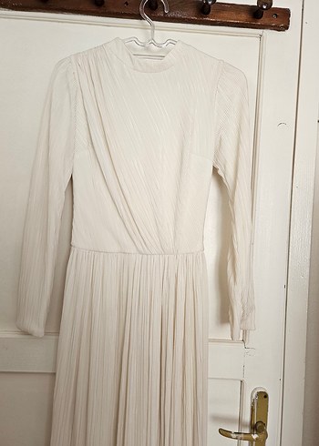 Bej Kadın Uzun Piliseli Elbise - Görsel 2