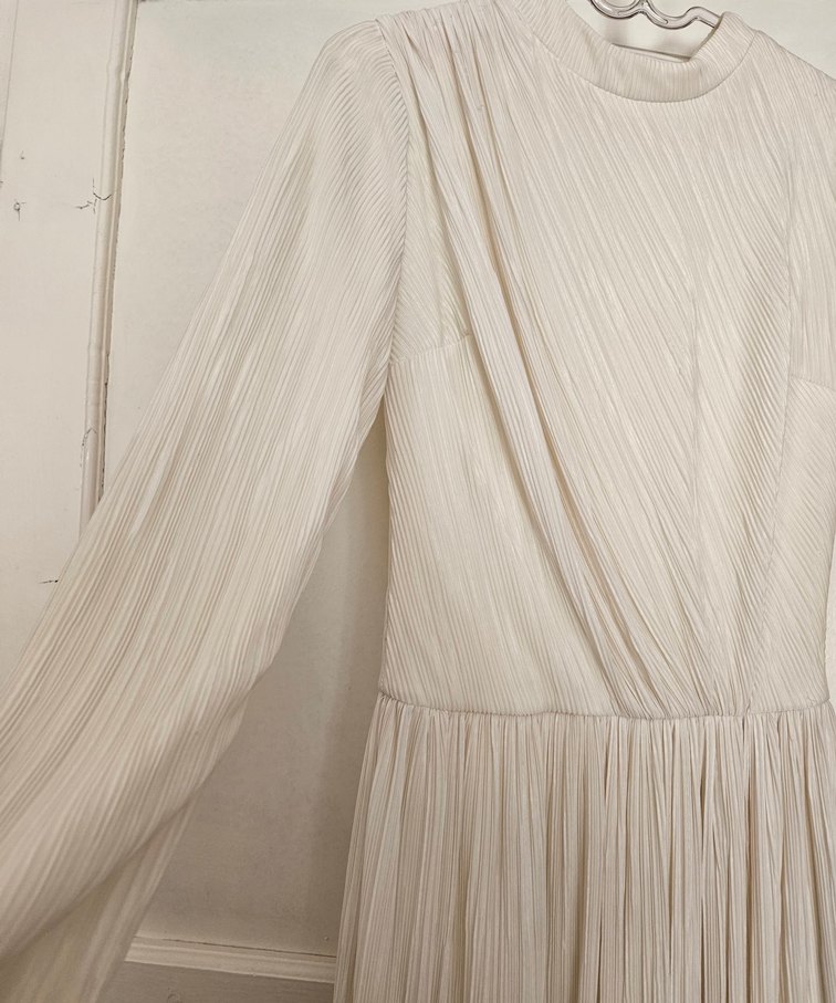 Bej Kadın Uzun Piliseli Elbise - Görsel 4