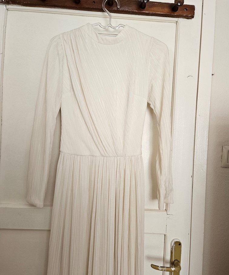 Bej Kadın Uzun Piliseli Elbise - Görsel 2