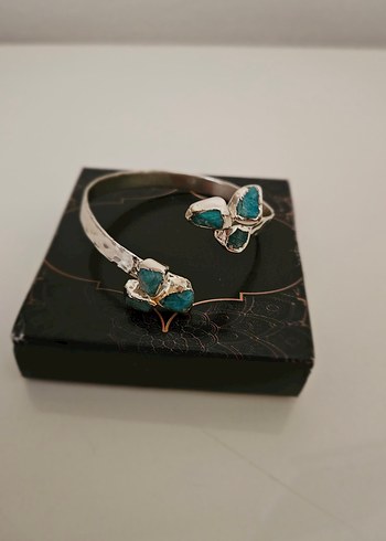 Turkuaz Taşlı Gümüş Renginde Bileklik - Görsel 2