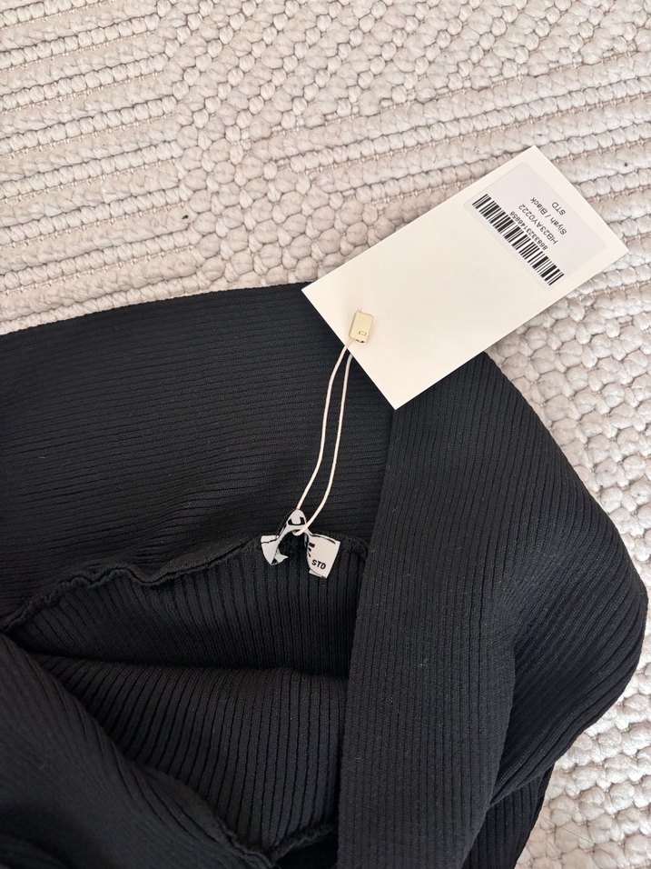 Siyah Strappy Fitilli Mini crop boyundan bağlamalı - Görsel 2