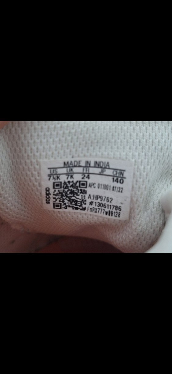 adidas Desenli Spor Ayakkabı - Görsel 4