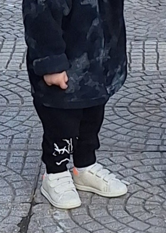 adidas Desenli Spor Ayakkabı - Görsel 3